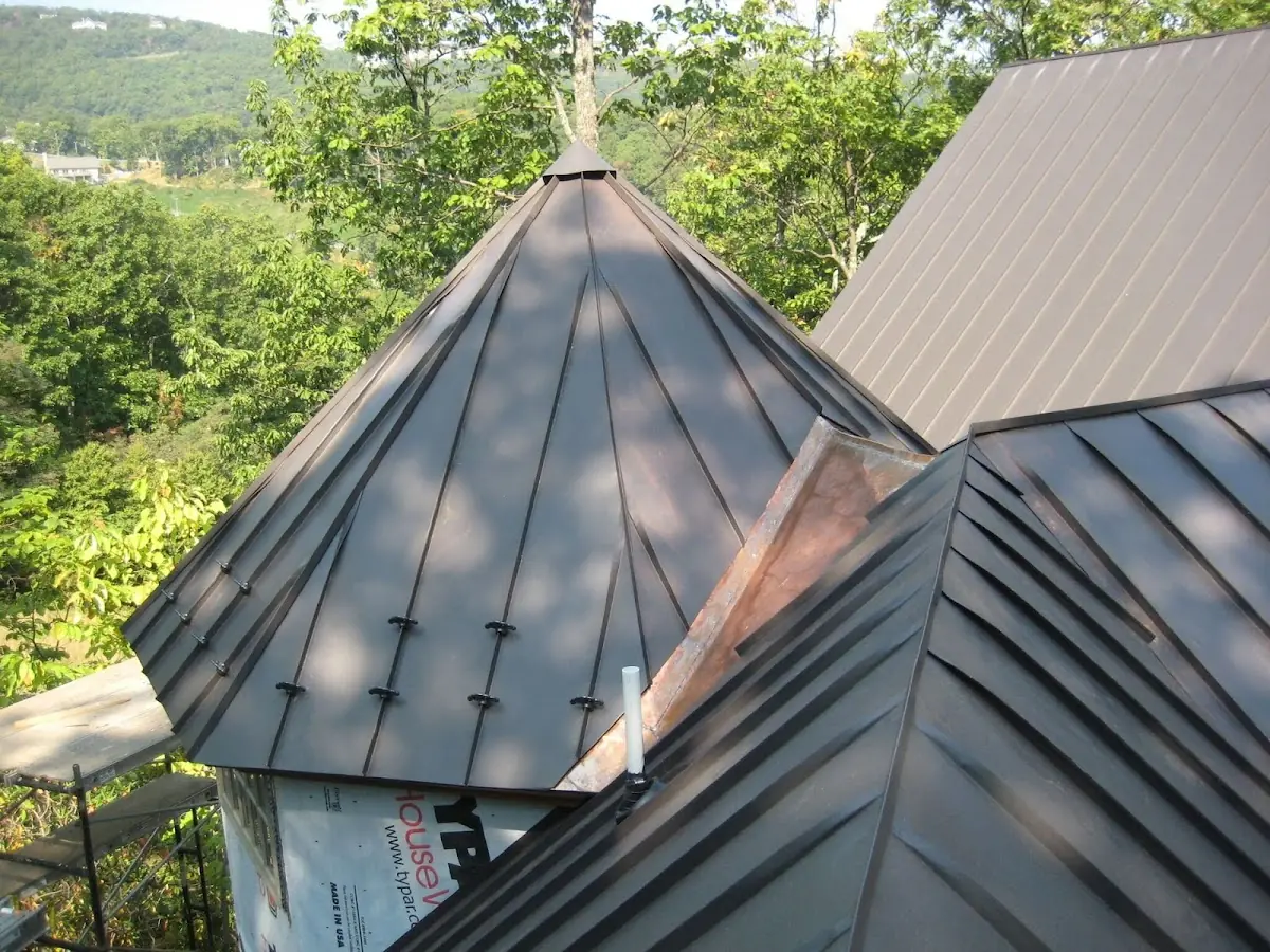 Professional Roof Tarp Installation by Craftsman Roofing in Harleysville